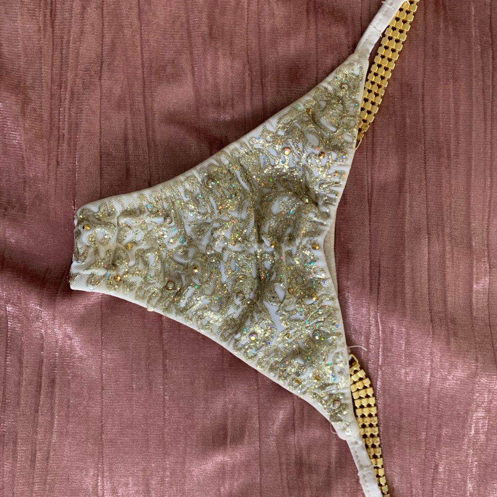 Competition bikini ✨ - Picture 4 of 4